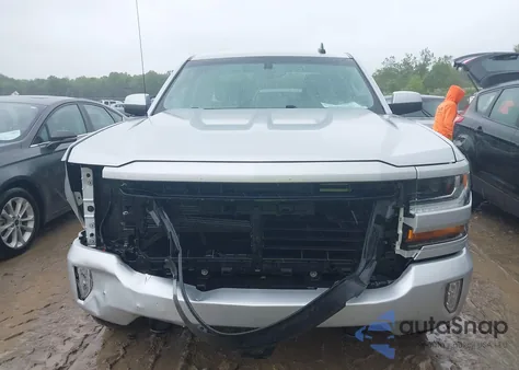 2018 Chevrolet Silverado 1500 2Lt z USA, uszkodzony, nr VIN 1GCVKREC5JZ187496